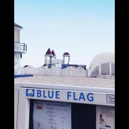 Spatios Cu 2 In Centrul Statiunii -73mp - ! *