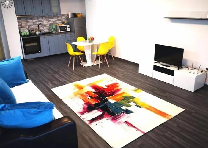 Spatios Cu 2 In Centrul Statiunii -73mp - ! Mamaia