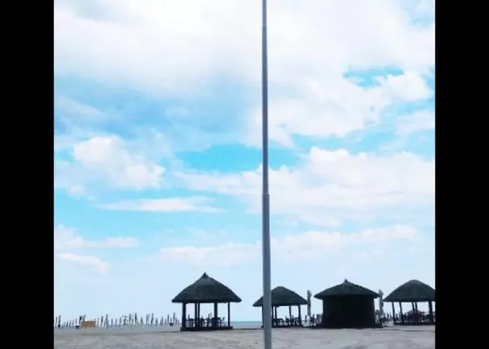 Spatios Cu 2 In Centrul Statiunii -73mp - !